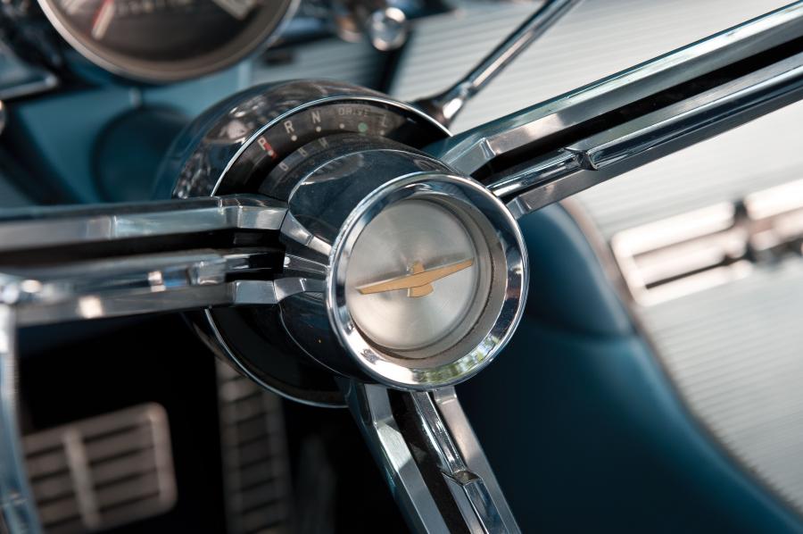  Ford Thunderbird Convertible 1963 года  (фото 10 из 28)
